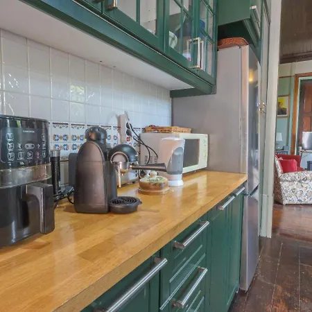 Large, Converted With Pool Vila Casal de Ermio