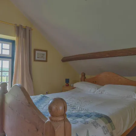 Large, Converted With Pool * Casal de Ermio