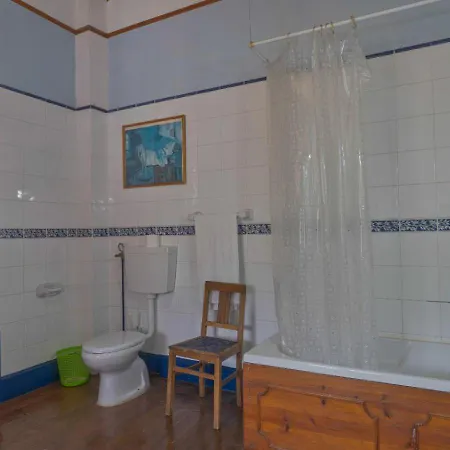 Large, Converted With Pool Vila Casal de Ermio