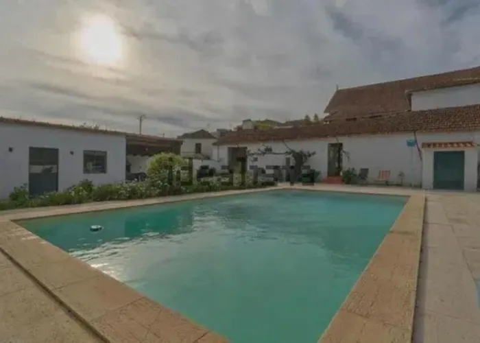 Large, Converted With Pool فيلة *