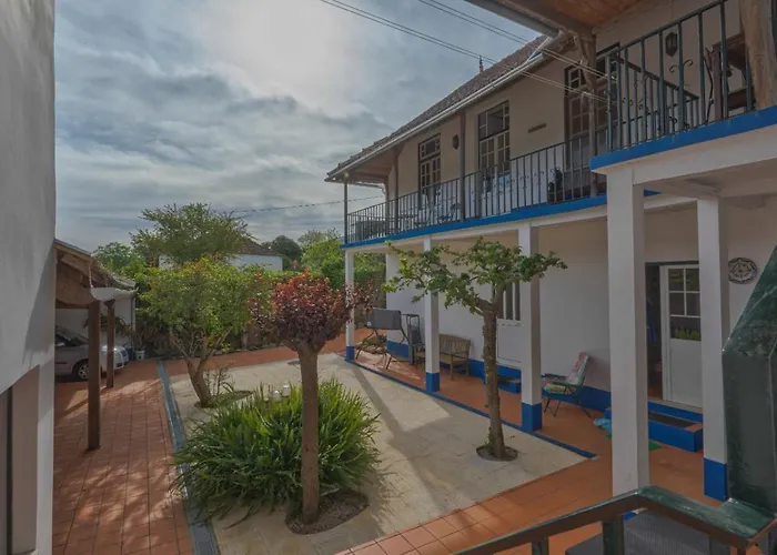 Large, Converted With Pool فيلة