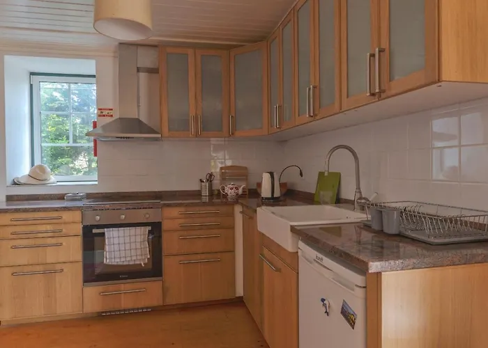 Large, Converted With Pool Casal de Ermio