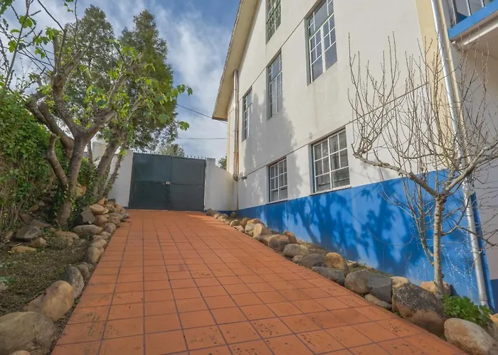 Large, Converted With Pool فيلة Casal de Ermio