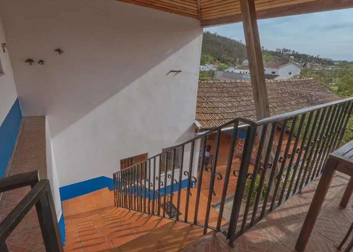 Large, Converted With Pool فيلة