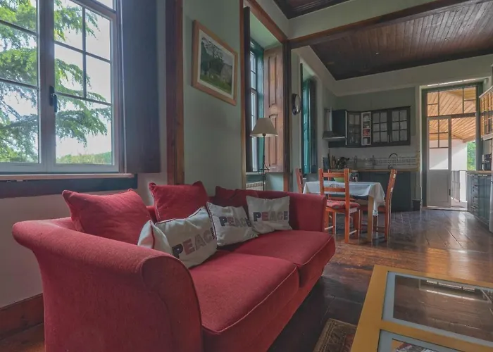 Large, Converted With Pool * Casal de Ermio