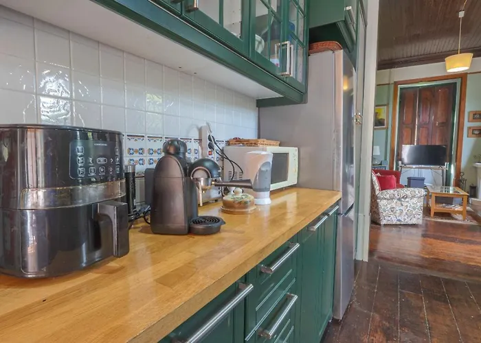 Large, Converted With Pool فيلة Casal de Ermio